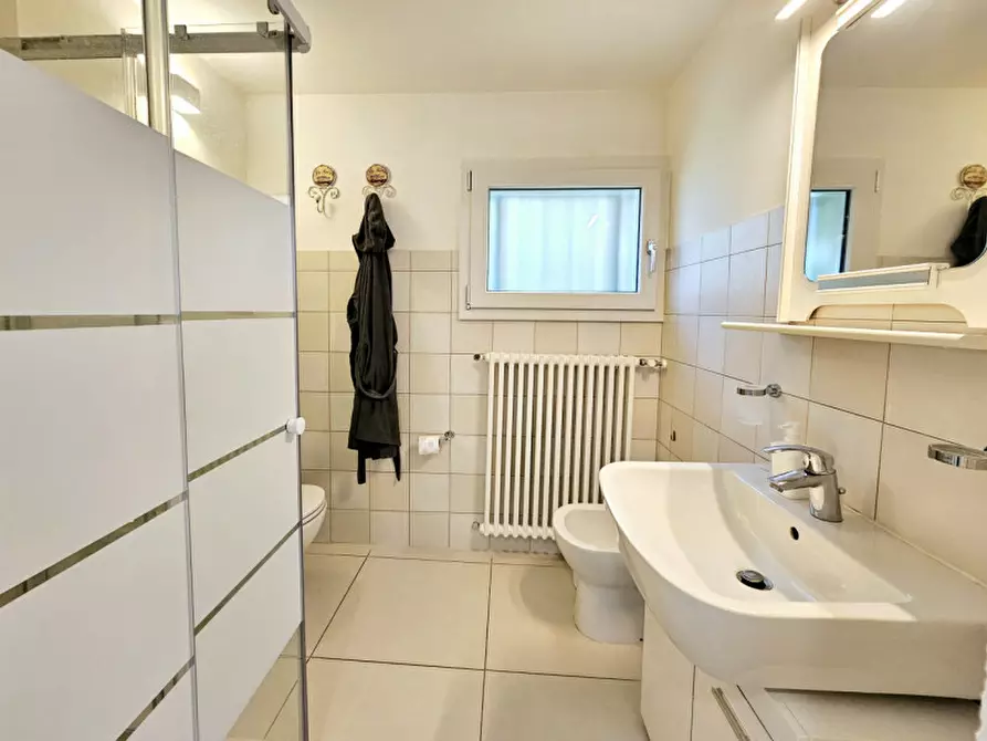 Immagine 10 di Casa indipendente in vendita  in VIA BROLO a Sant'urbano