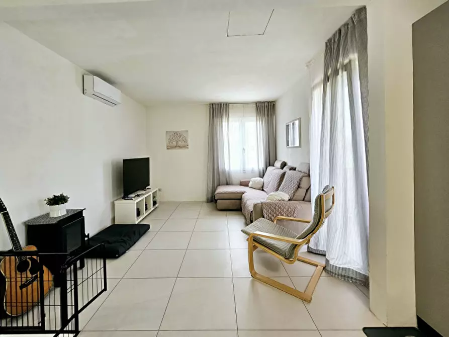 Immagine 12 di Casa indipendente in vendita  in VIA BROLO a Sant'urbano