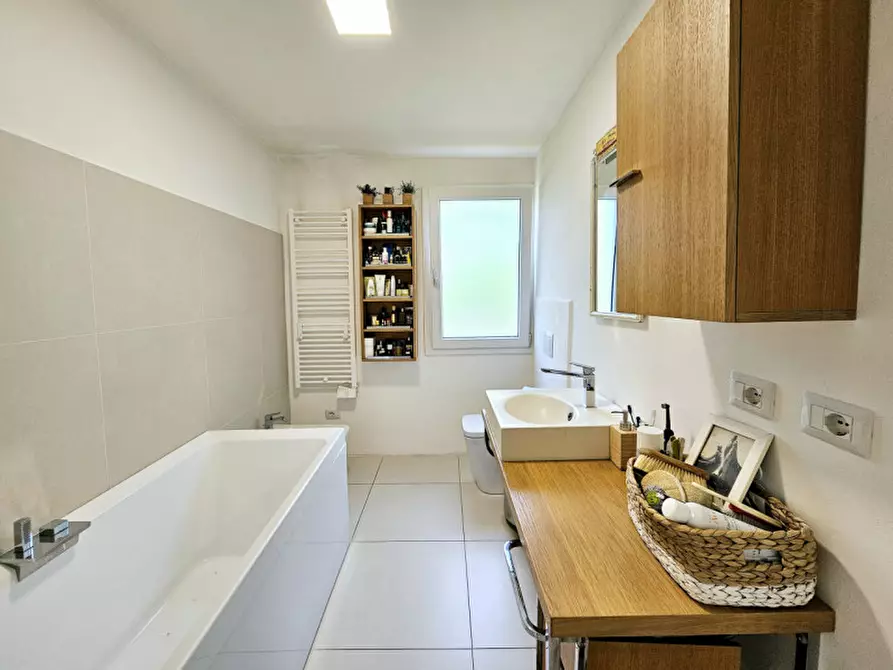 Immagine 14 di Casa indipendente in vendita  in VIA BROLO a Sant'urbano