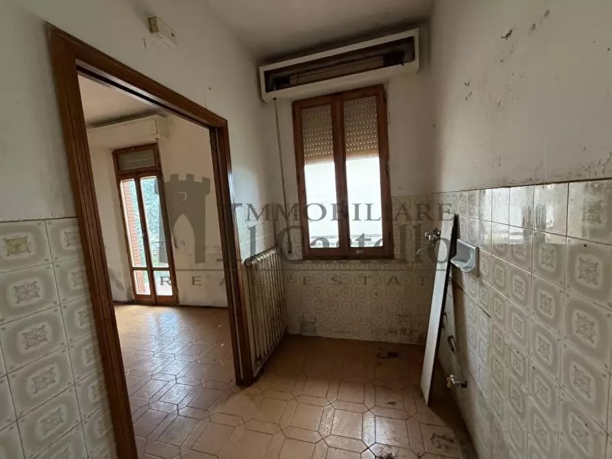 Immagine 17 di Casa indipendente in vendita  in Via Como a Montepulciano