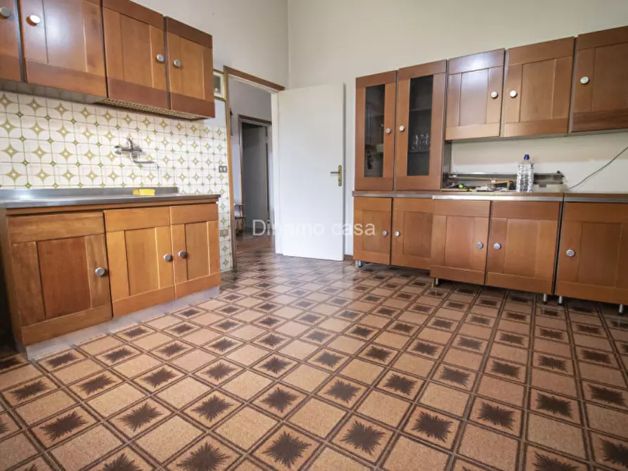 Immagine 25 di Villetta a schiera in vendita  a Prato