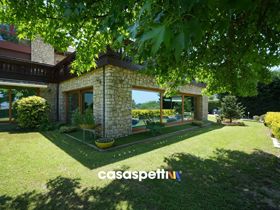 Immagine 4 di Villa in vendita  in Via per Galbiate, 21 a Oggiono