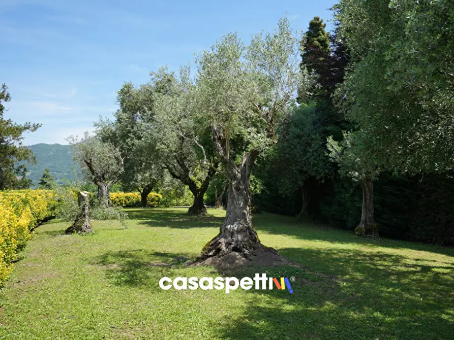 Immagine 6 di Villa in vendita  in Via per Galbiate, 21 a Oggiono