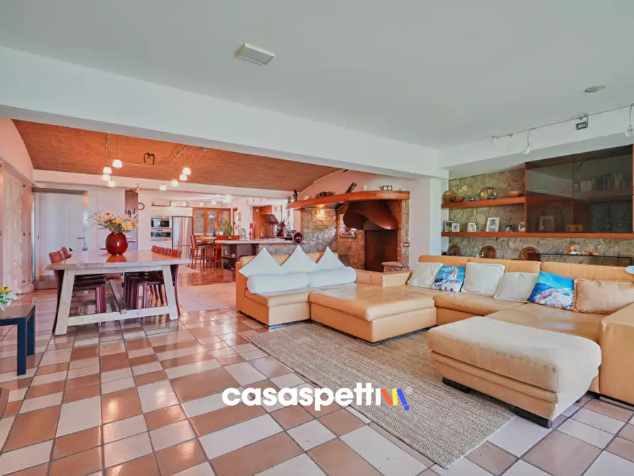 Immagine 15 di Villa in vendita  in Via per Galbiate, 21 a Oggiono