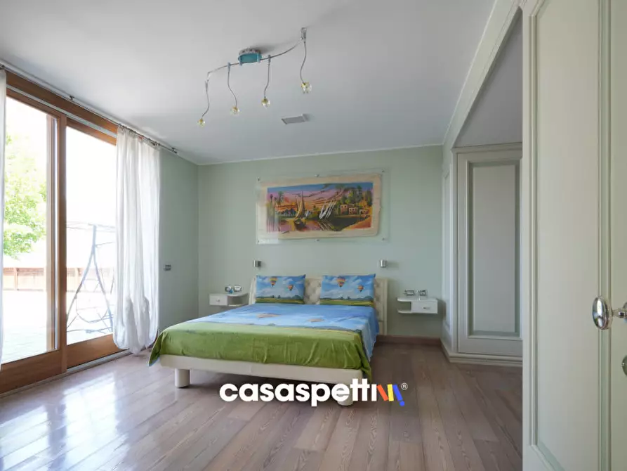 Immagine 27 di Villa in vendita  in Via per Galbiate, 21 a Oggiono