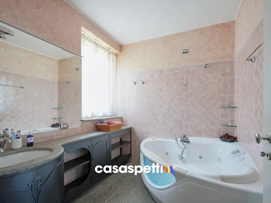 Immagine 29 di Villa in vendita  in Via per Galbiate, 21 a Oggiono