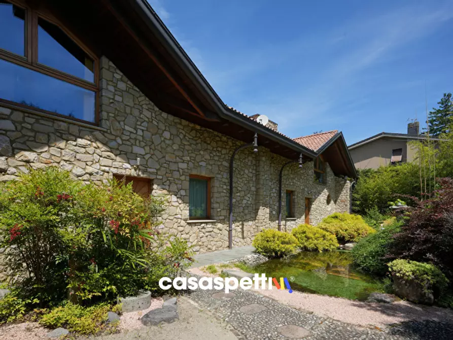 Immagine 30 di Villa in vendita  in Via per Galbiate, 21 a Oggiono