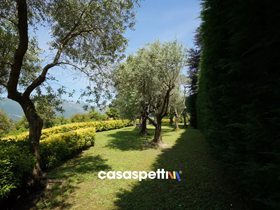 Immagine 37 di Villa in vendita  in Via per Galbiate, 21 a Oggiono