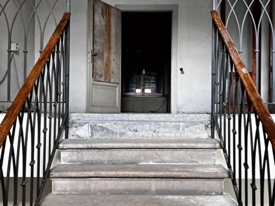 Immagine 4 di Palazzo in vendita  in VIA ZANINI, 2 a Cornuda