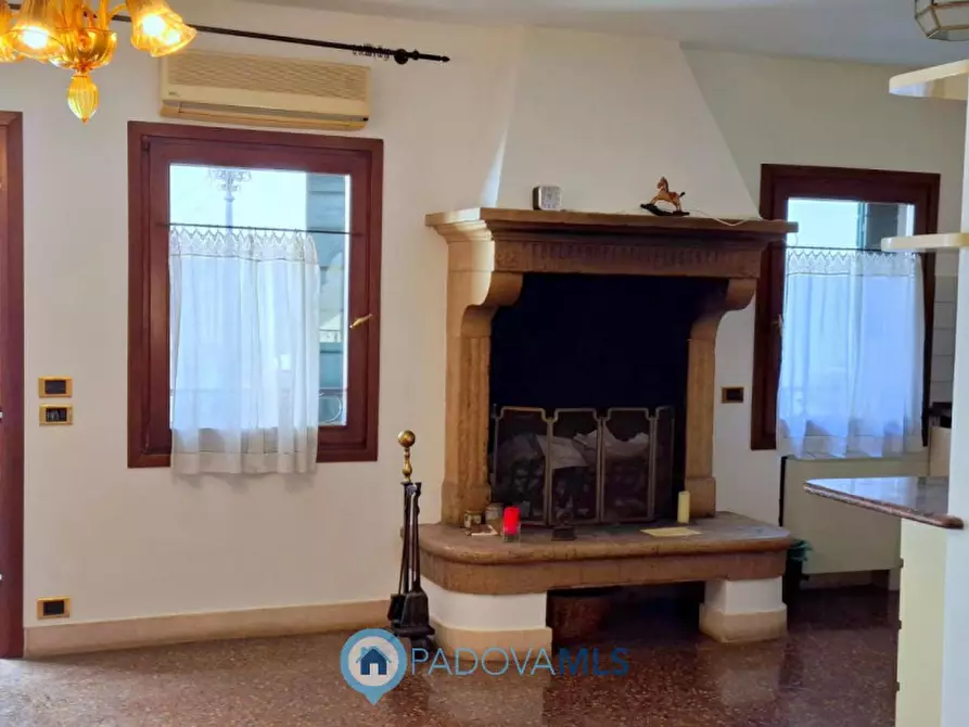 Immagine 6 di Casa indipendente in vendita  in Via dei Savonarola a Padova