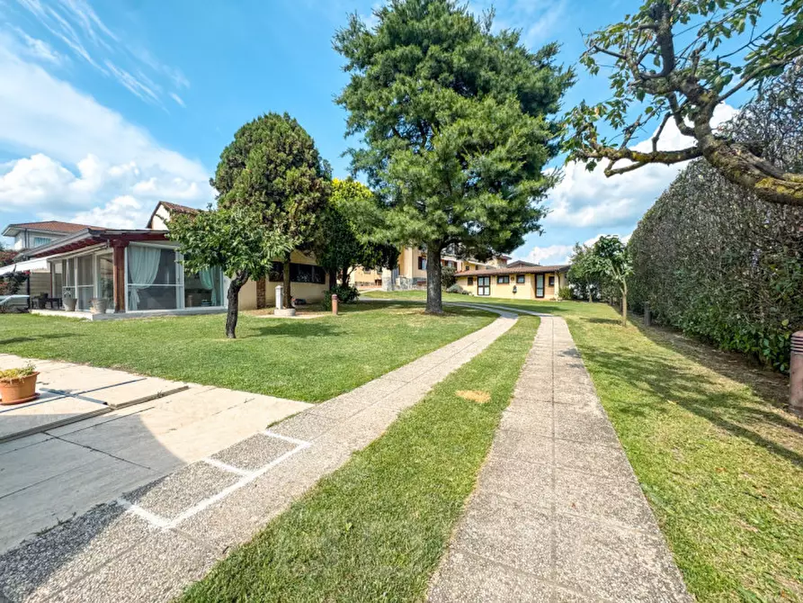 Immagine 39 di Villa in vendita  in Via Achille Grandi 14 A a Nibbiola