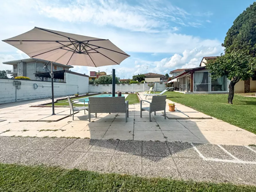 Immagine 41 di Villa in vendita  in Via Achille Grandi 14 A a Nibbiola