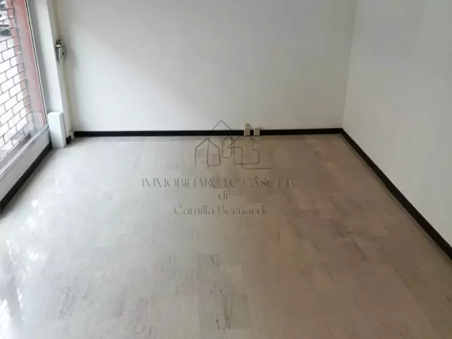 Immagine 2 di Negozio in vendita  in via facciolati a Padova