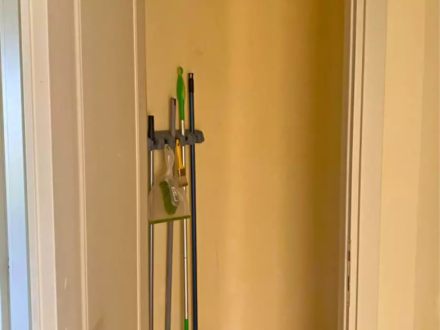 Immagine 22 di Appartamento in vendita  in Viale Paolo Toschi a Parma