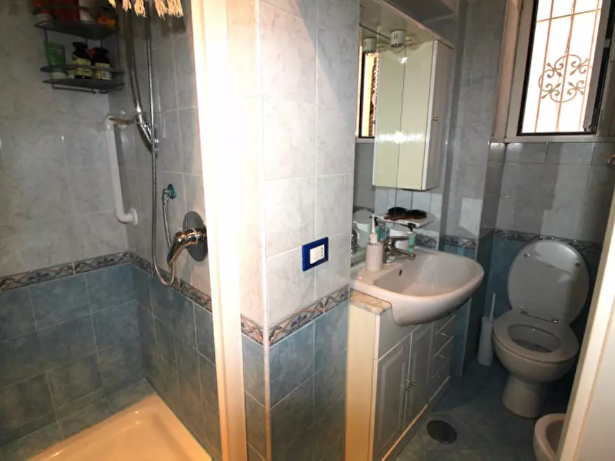 Immagine 13 di Appartamento in affitto  in Via Giordano Bruno a Roma