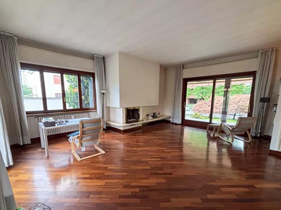 Immagine 7 di Villa in vendita  in vIA eUROPA 23 a Vedano Al Lambro