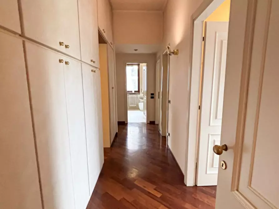 Immagine 12 di Villa in vendita  in vIA eUROPA 23 a Vedano Al Lambro