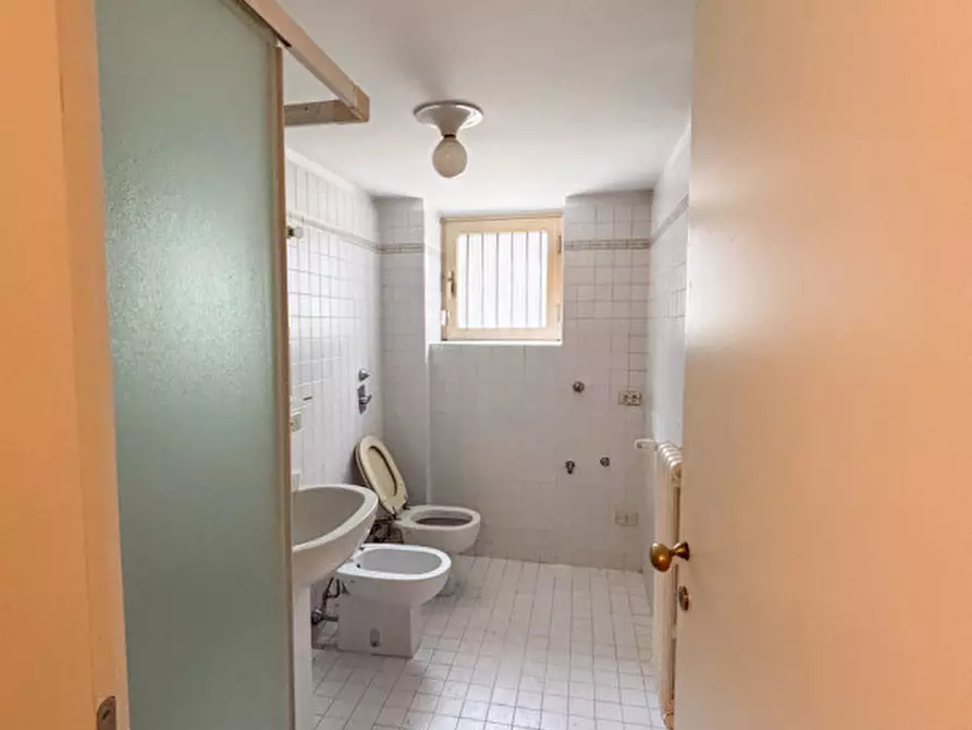 Immagine 25 di Villa in vendita  in vIA eUROPA 23 a Vedano Al Lambro