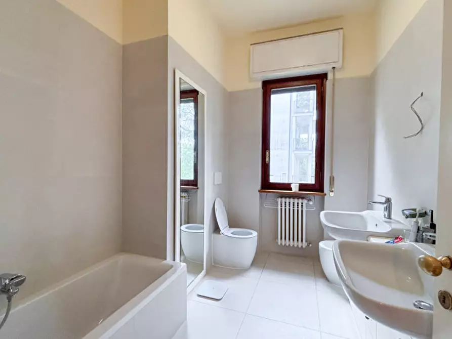 Immagine 27 di Villa in vendita  in vIA eUROPA 23 a Vedano Al Lambro