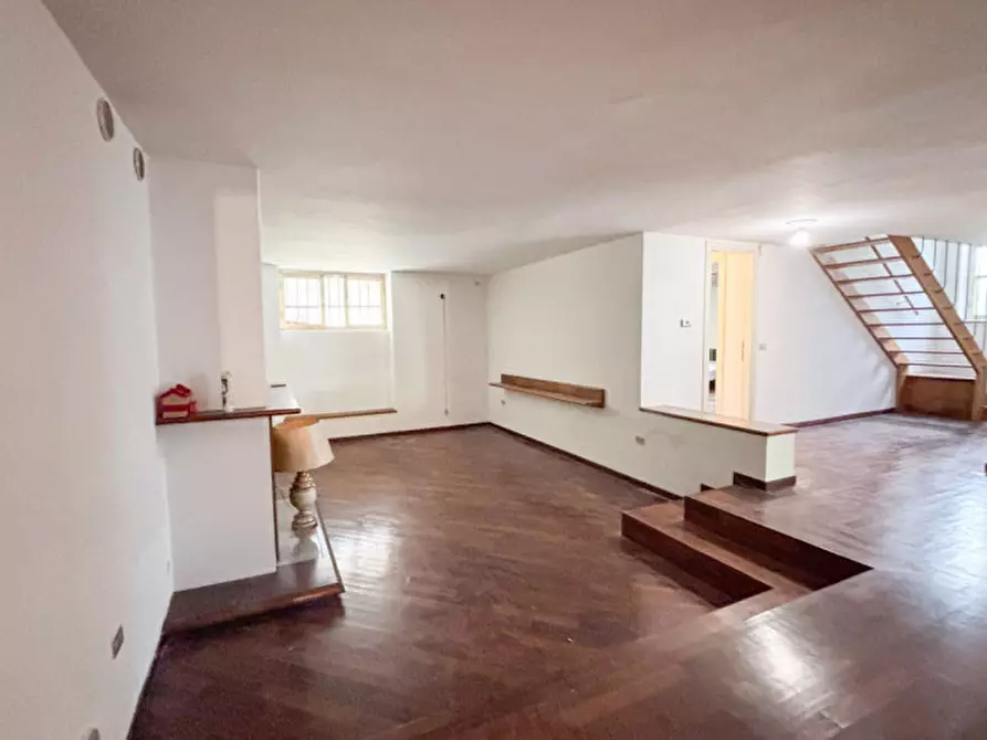 Immagine 30 di Villa in vendita  in vIA eUROPA 23 a Vedano Al Lambro