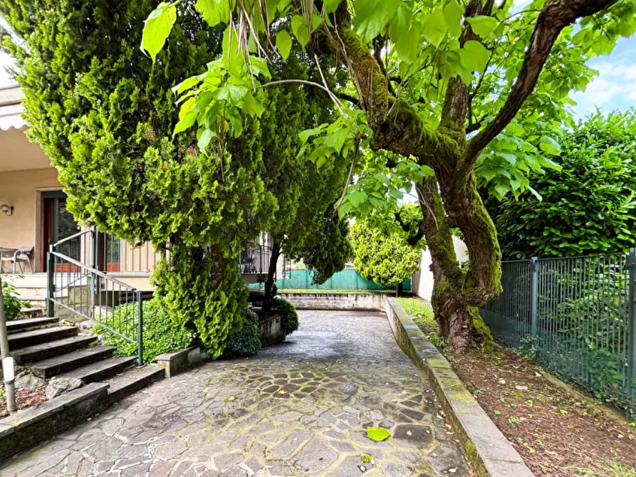 Immagine 42 di Villa in vendita  in vIA eUROPA 23 a Vedano Al Lambro