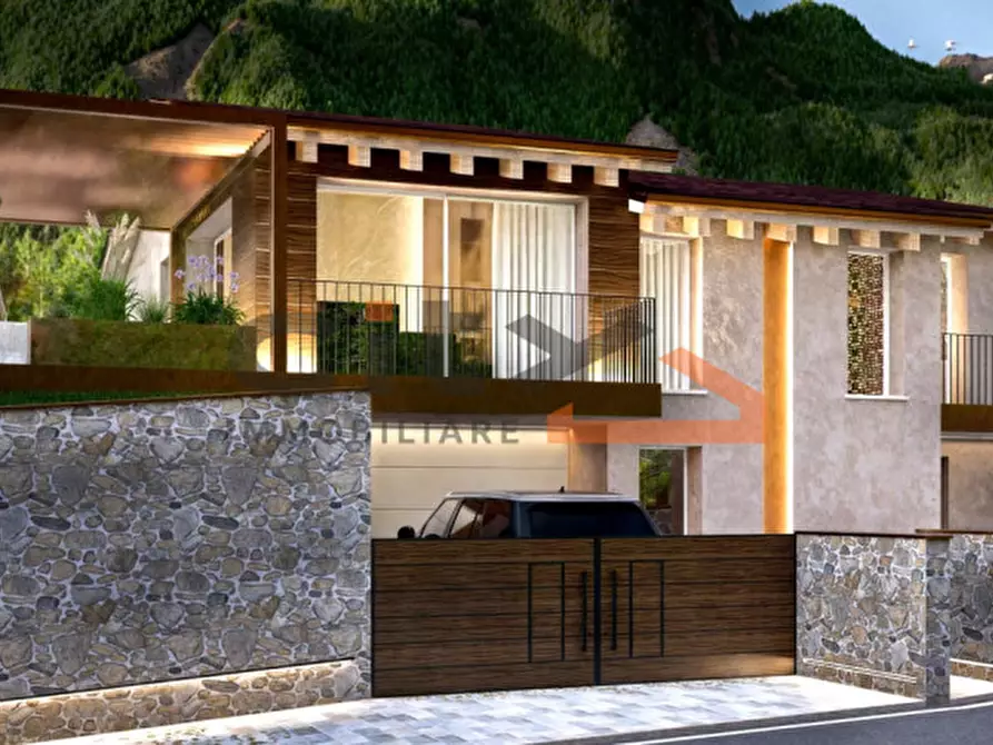 Immagine 3 di Casa indipendente in vendita  in Bassano del Grappa a Bassano Del Grappa