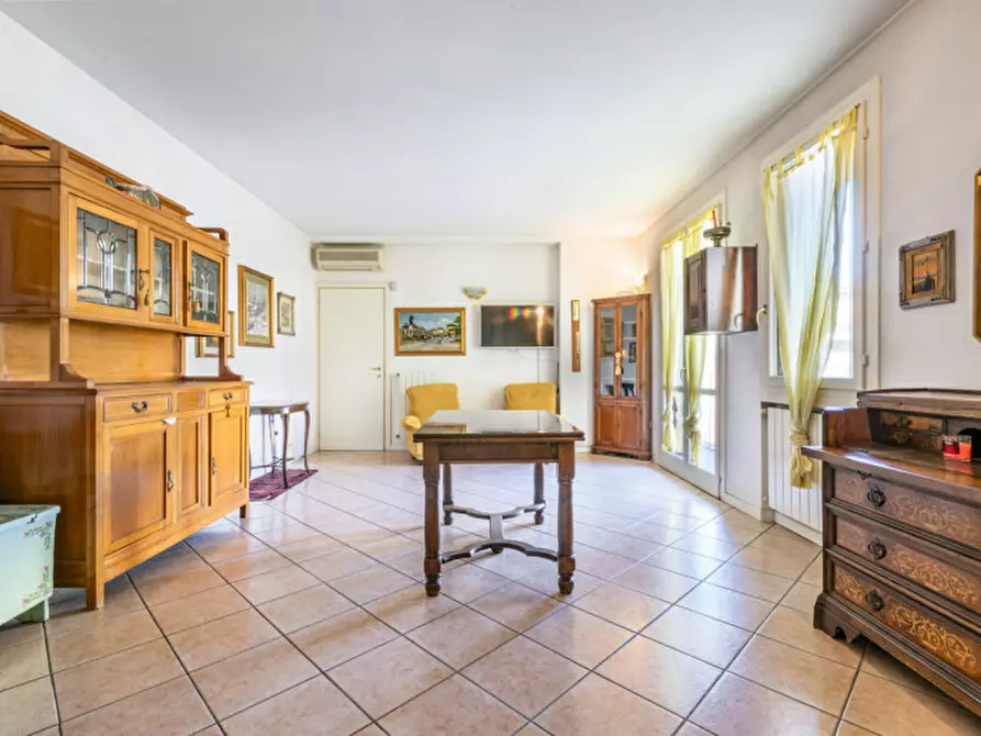 Immagine 6 di Appartamento in vendita  in Via Cremona a Brescia