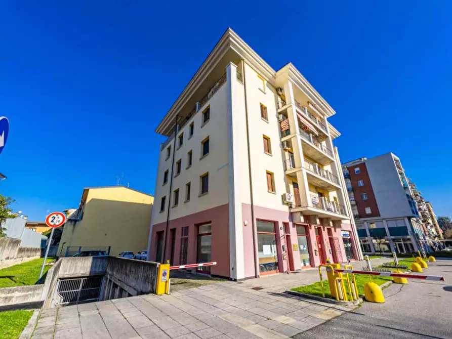 Immagine 23 di Appartamento in vendita  in Via Cremona a Brescia