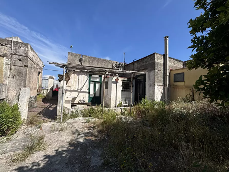 Immagine 1 di Rustico / casale in vendita  in VIA NUOVA TRECASE 54 a Torre Del Greco