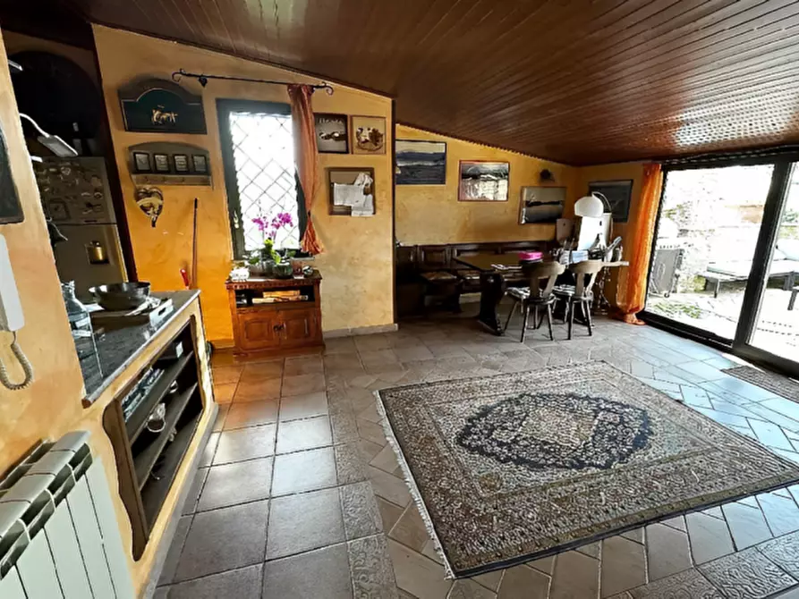 Immagine 2 di Casa bifamiliare in vendita  in Via Predoi 45 a Roma