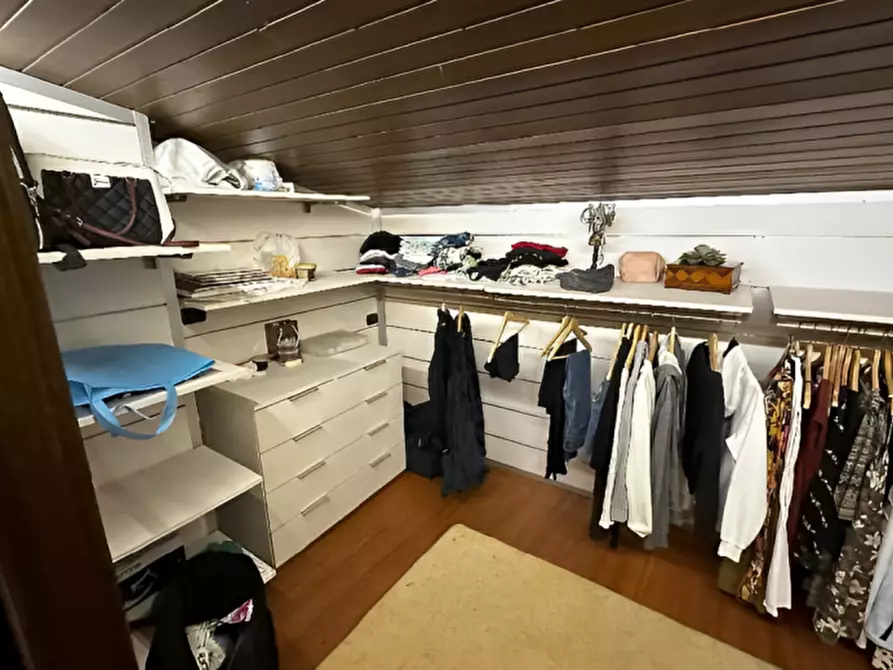 Immagine 6 di Casa bifamiliare in vendita  in Via Predoi 45 a Roma