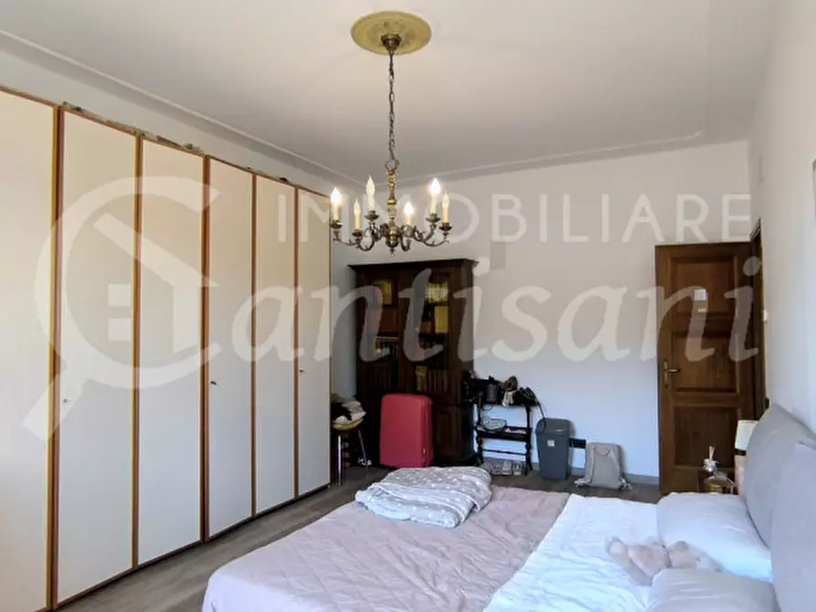 Immagine 15 di Camera in affitto  in via tozzetti a Firenze