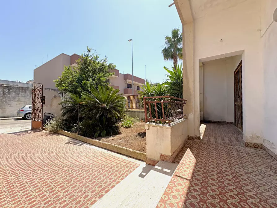 Immagine 3 di Villetta a schiera in vendita  in Via Michelangelo Buonarroti 45 a Cavallino