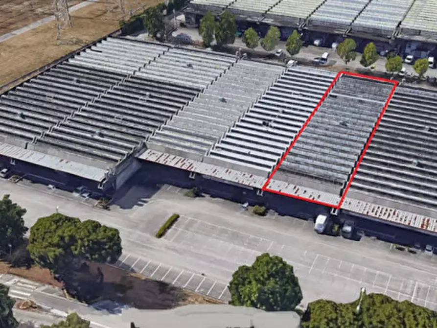 Immagine 1 di Magazzino in vendita  in Corso Stati Uniti Padova a Padova