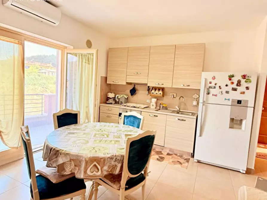 Immagine 2 di Appartamento in vendita  in via dei salici a Rocca Di Papa