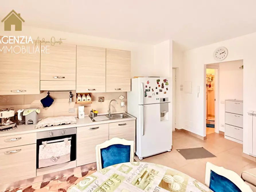 Immagine 5 di Appartamento in vendita  in via dei salici a Rocca Di Papa