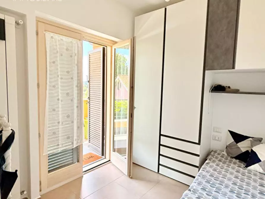 Immagine 13 di Appartamento in vendita  in via dei salici a Rocca Di Papa