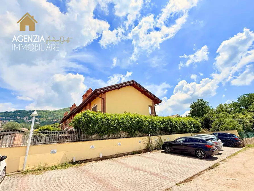 Immagine 23 di Appartamento in vendita  in via dei salici a Rocca Di Papa