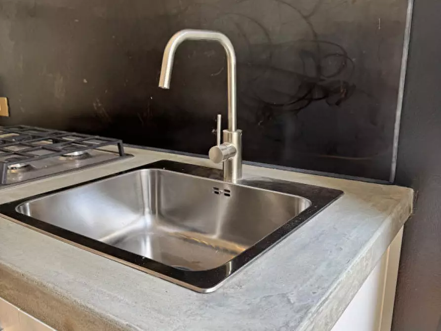 Immagine 5 di Appartamento in vendita  in via Moretto a Brescia