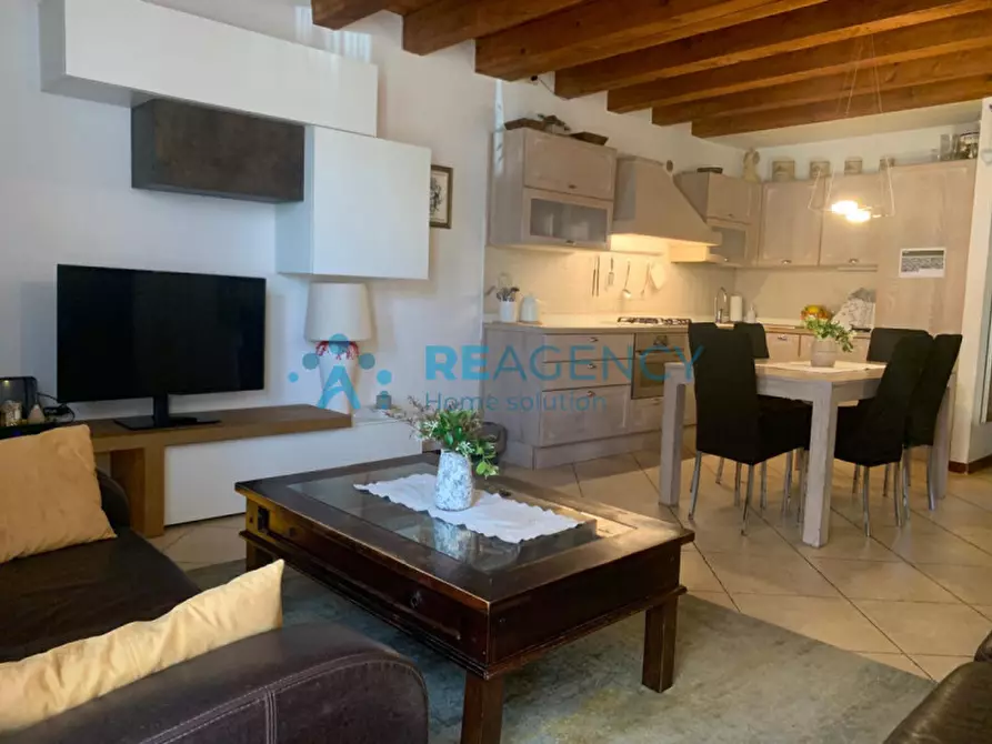 Immagine 2 di Appartamento in vendita  in via gaetano maccà, 2 a Vicenza