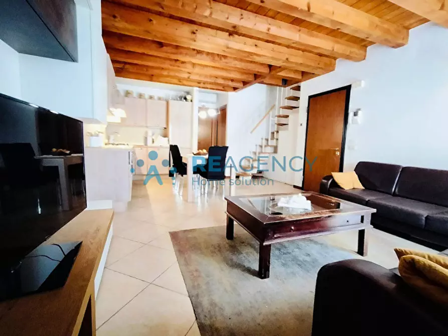 Immagine 5 di Appartamento in vendita  in via gaetano maccà, 2 a Vicenza