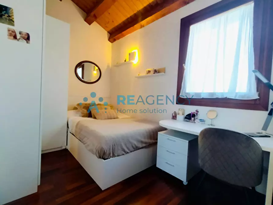 Immagine 8 di Appartamento in vendita  in via gaetano maccà, 2 a Vicenza