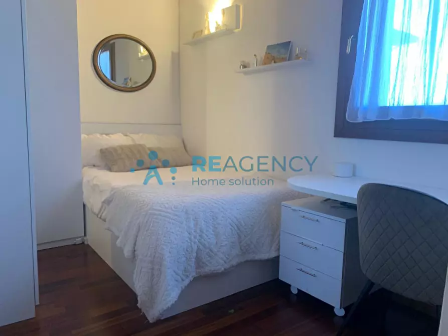 Immagine 10 di Appartamento in vendita  in via gaetano maccà, 2 a Vicenza