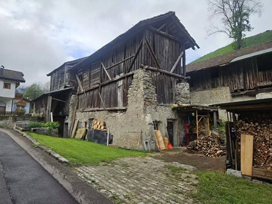 Immagine 1 di Rustico / casale in vendita  in Via Ergisto Bezzi, n.11 a Dimaro Folgarida