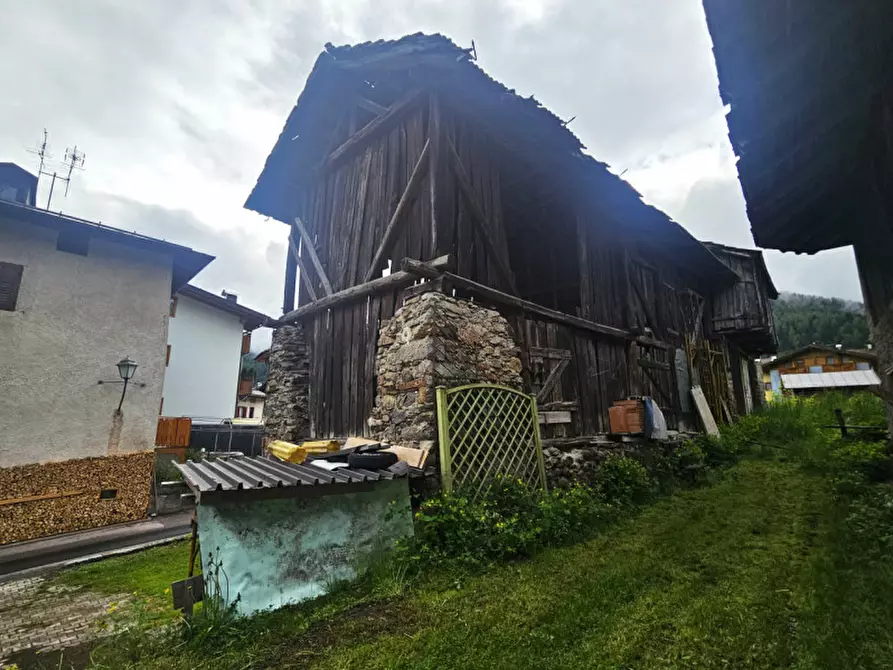 Immagine 5 di Rustico / casale in vendita  in Via Ergisto Bezzi, n.11 a Dimaro Folgarida