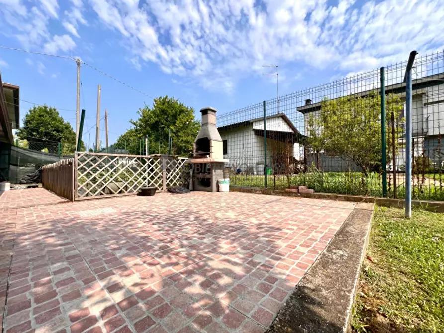 Immagine 30 di Casa bifamiliare in vendita  in Via Castellaro a Fosso'