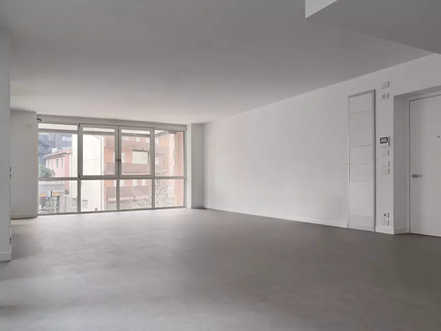 Immagine 8 di Ufficio in affitto  in VIA TEVERE a Venezia