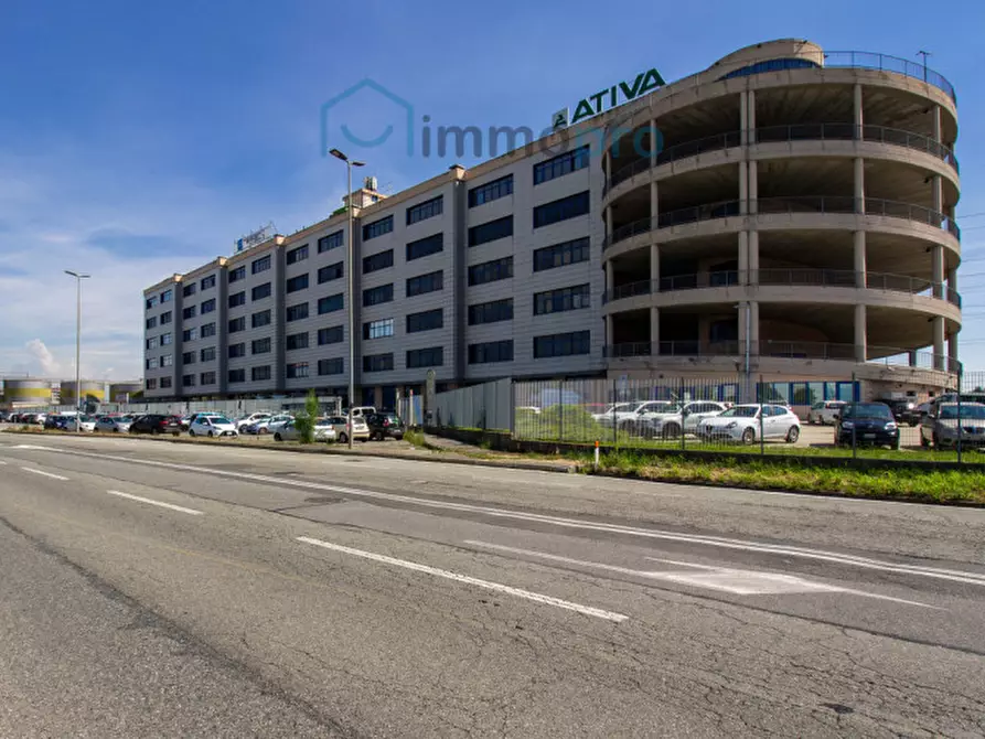 Immagine 1 di Ufficio in vendita  in Strada della Cebrosa 86 a Torino