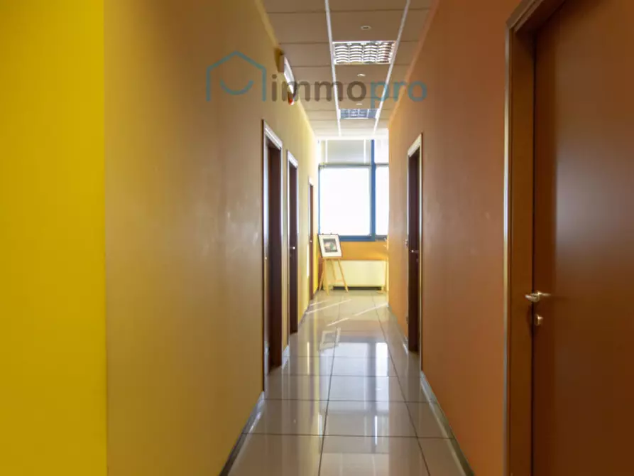 Immagine 8 di Ufficio in vendita  in Strada della Cebrosa 86 a Torino