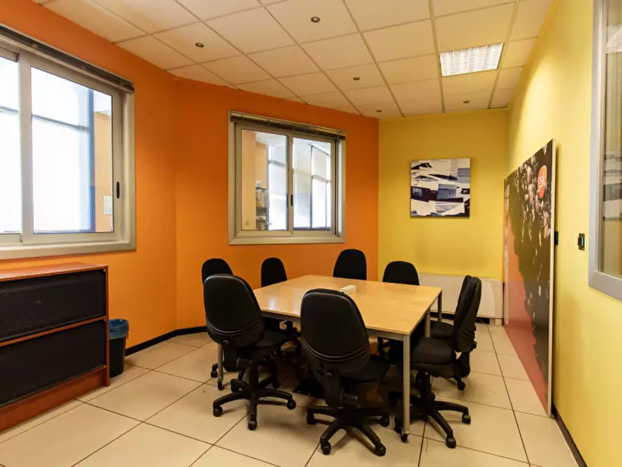 Immagine 12 di Laboratorio in vendita  in Strada della Cebrosa 86 a Torino